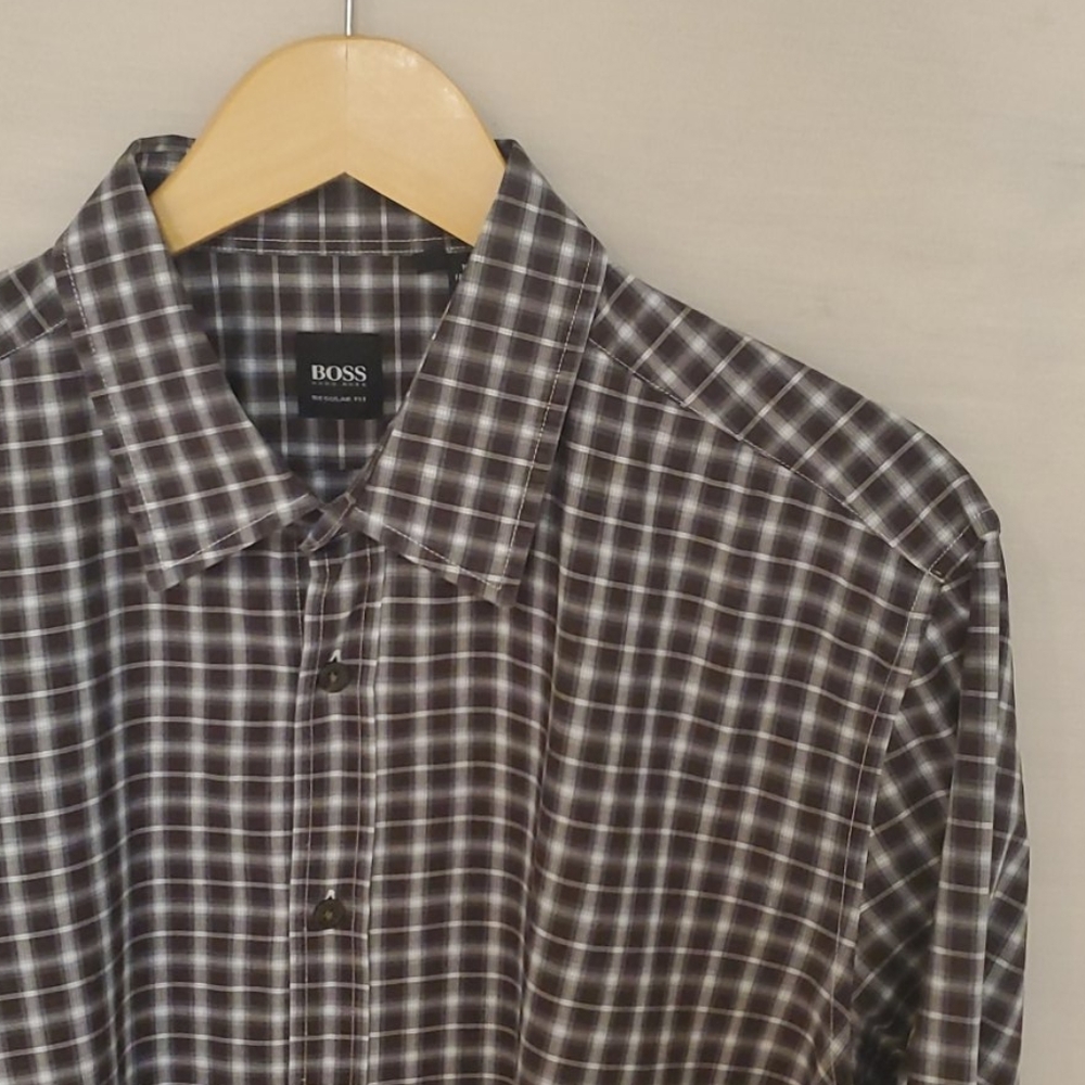 Hugo Boss Regular Fit Button Down Xl - image 1